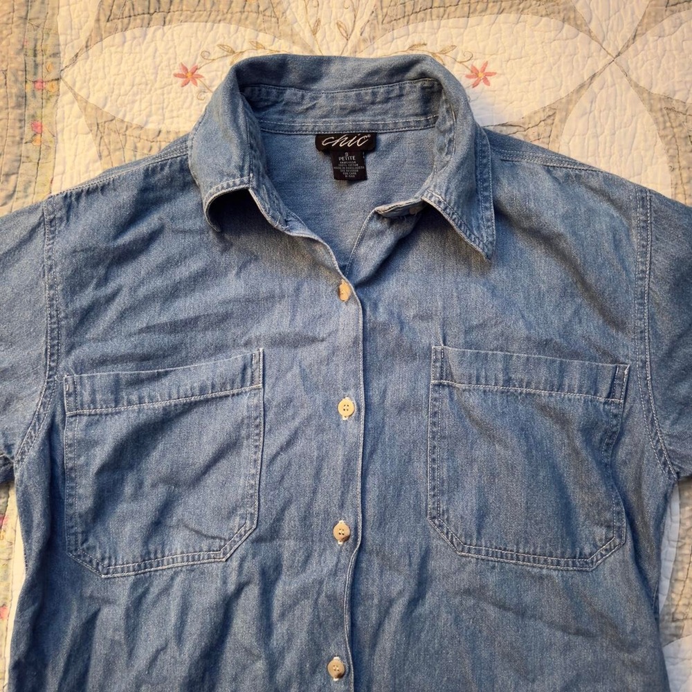 Chic Petite Light Wash Cotton Chambray Short Sleeve Button Down Shirt Womens S